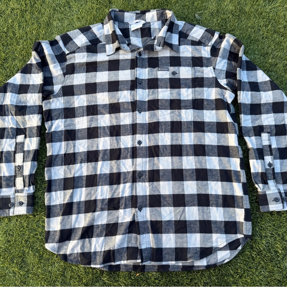 Columbia Black and White Plaid Men's Shirt